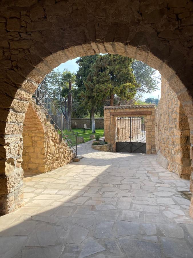 Casa Llobera 1792 호텔 La Pobla de Cervoles 외부 사진